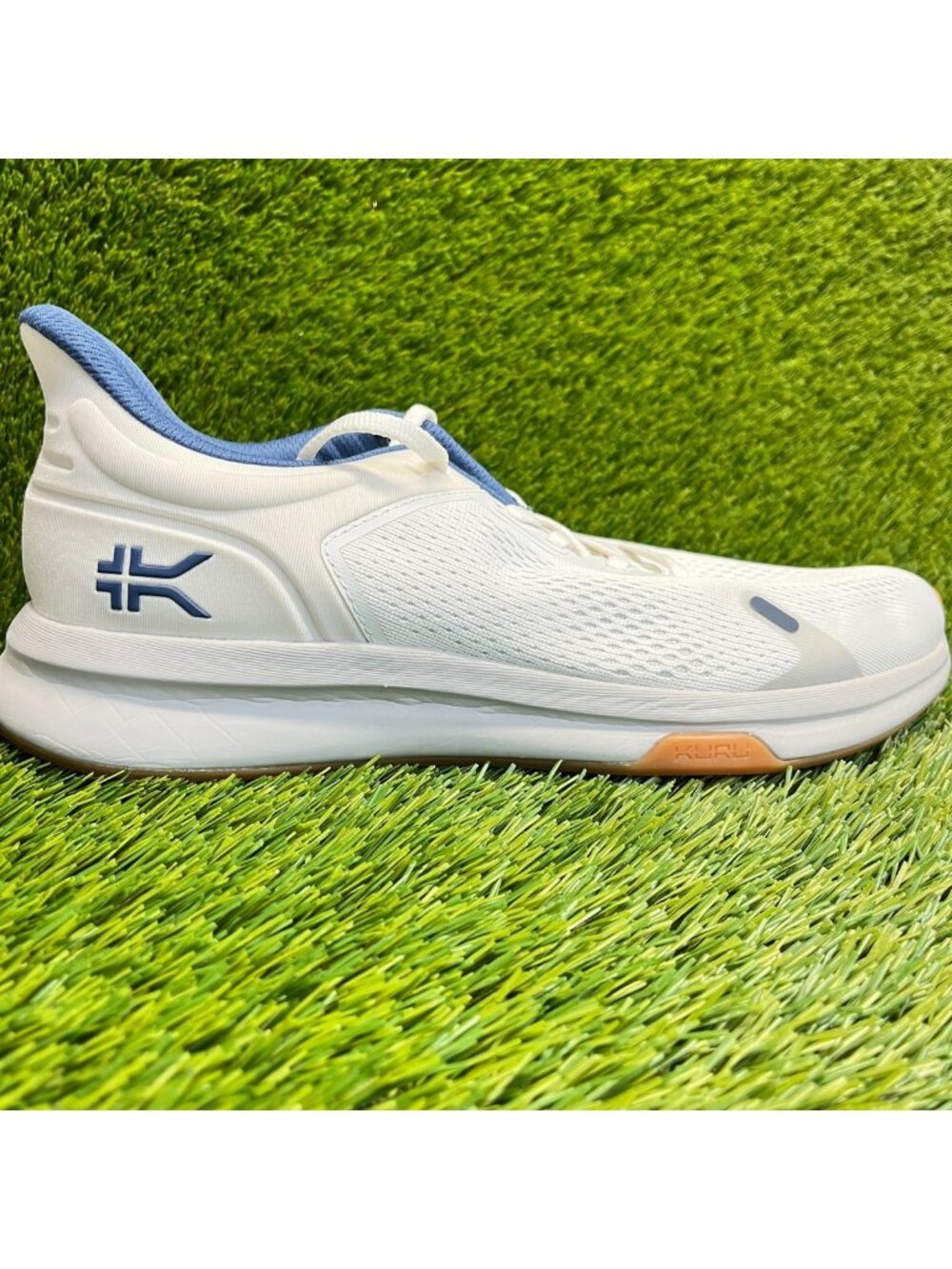 Kuru Atom Fusion Men Size 9.5 White Blue Athletic Running Walking Shoes Sneakers